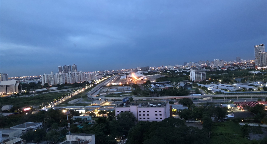Wohnung zum Kauf mit 3 Zimmer in Huai Khwang, Bangkok