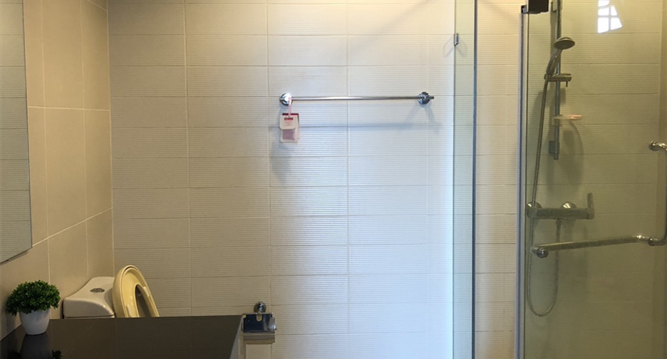 Wohnung zum Kauf mit 3 Zimmer in Huai Khwang, Bangkok