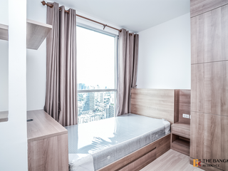 For sale 2 bedrooms condo in Phaya Thai, Bangkok