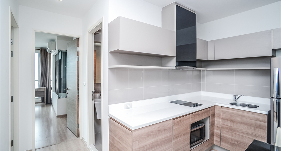 For sale 2 ベッドルーム condo in Phaya Thai, Bangkok