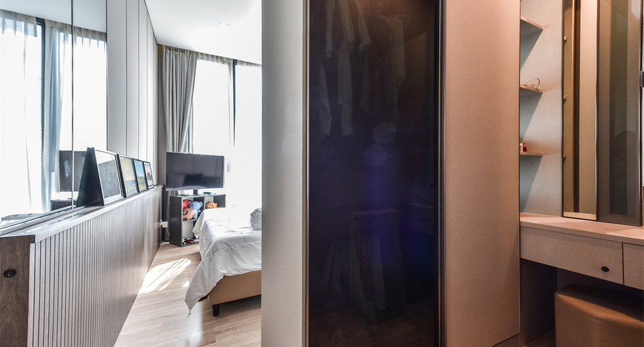 For sale 3 bedrooms condo in Phaya Thai, Bangkok