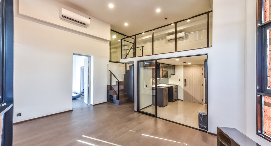 À vendre 2 chambres condo à Bang Rak, Bangkok