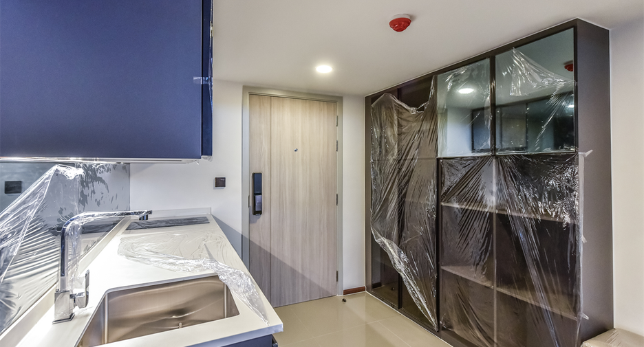 À vendre 2 chambres condo à Bang Rak, Bangkok