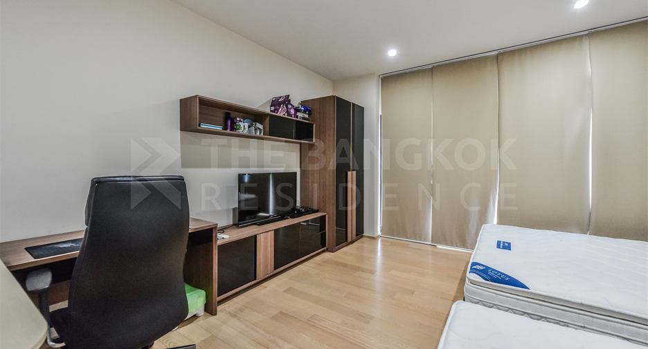For sale 1 bed condo in Phaya Thai, Bangkok