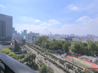 For sale 2 bedrooms condo in Huai Khwang, Bangkok