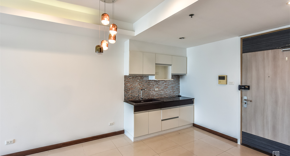 For sale 1 bed condo in Ratchathewi, Bangkok
