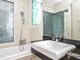 Condo en venta de 2 habitaciones en Ratchathewi, Bangkok