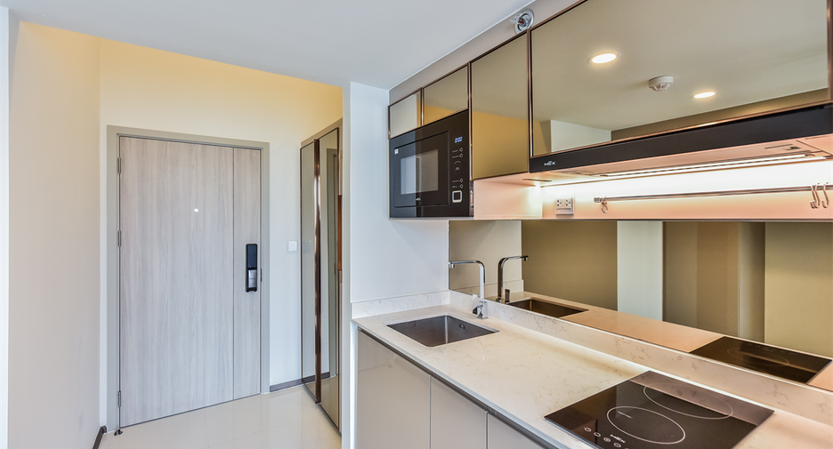 For sale 2 bedrooms condo in Ratchathewi, Bangkok