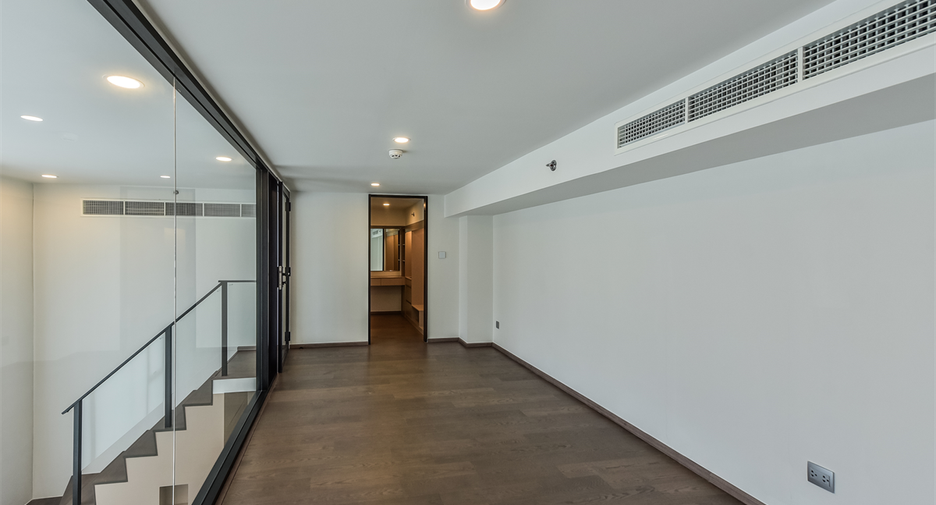 For sale 2 bedrooms condo in Ratchathewi, Bangkok