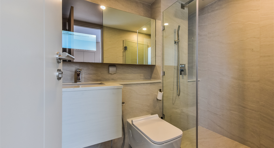 For sale 2 bedrooms condo in Ratchathewi, Bangkok