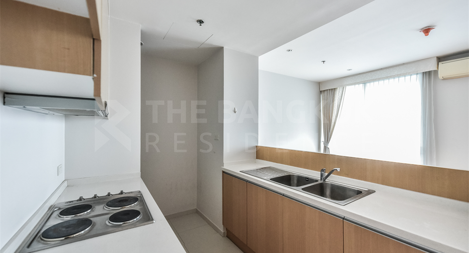 For sale 2 bedrooms condo in Ratchathewi, Bangkok