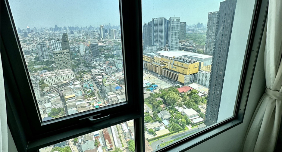 À vendre 2 chambres condo à Chatuchak, Bangkok