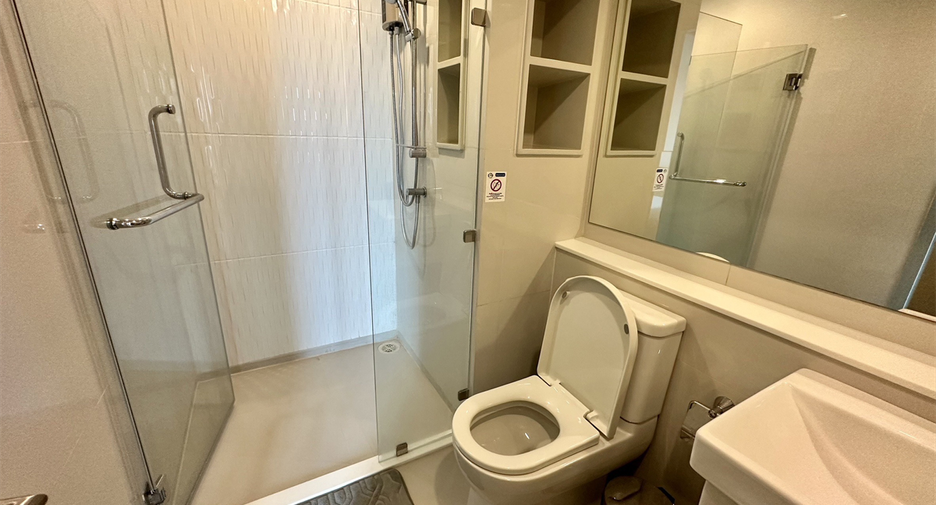 À vendre 2 chambres condo à Chatuchak, Bangkok