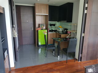 Продажа 1 кровать кондо в Патхум Щан, Бангкок