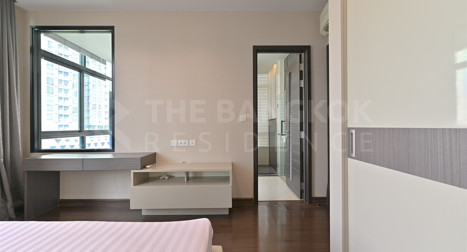 Condo en venta de 2 habitaciones en Huai Khwang, Bangkok