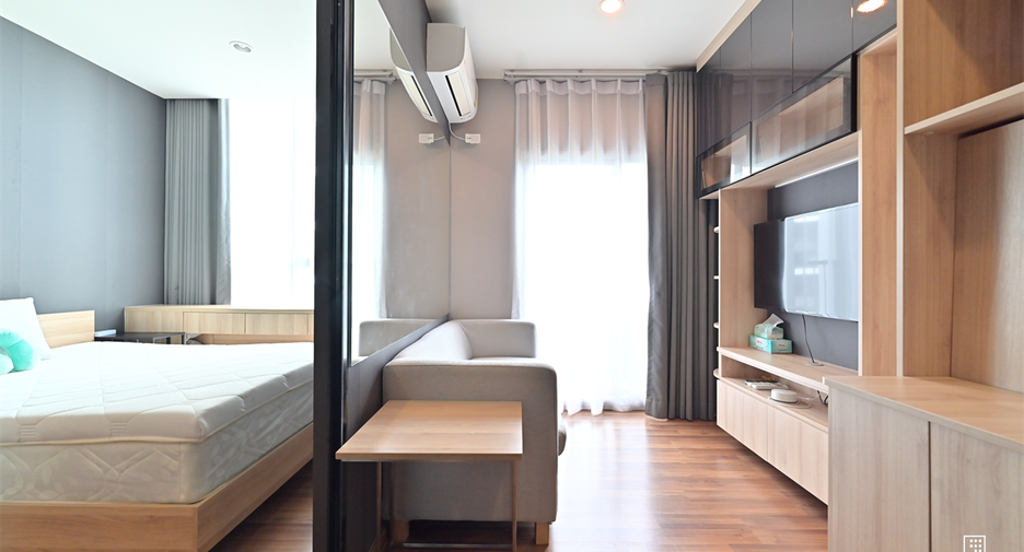 For sale 1 bed condo in Huai Khwang, Bangkok