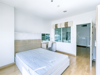 For sale 2 bedrooms condo in Phaya Thai, Bangkok