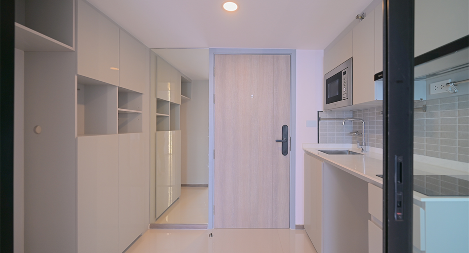 À vendre 1 chambre condo à Huai Khwang, Bangkok