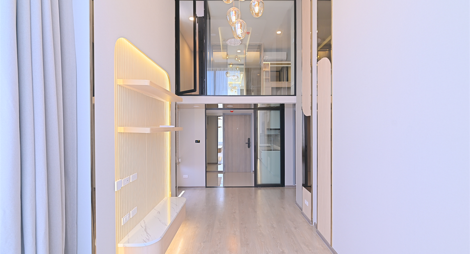 À vendre 1 chambre condo à Huai Khwang, Bangkok