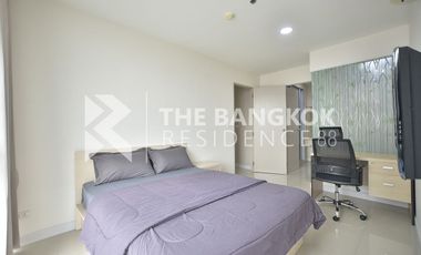 À vendre 2 chambres condo à Huai Khwang, Bangkok