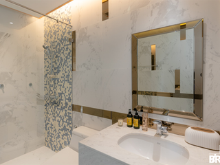 For sale 2 bedrooms condo in Huai Khwang, Bangkok
