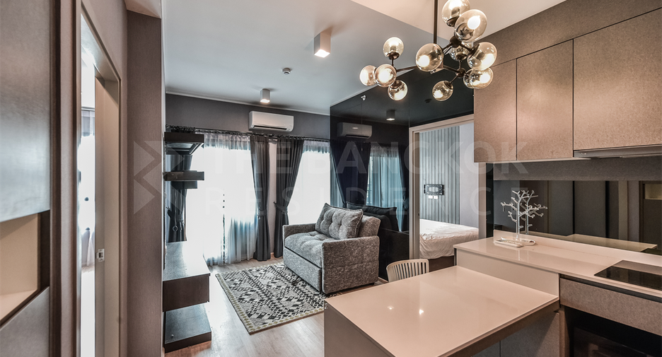 For sale 2 bedrooms condo in Huai Khwang, Bangkok