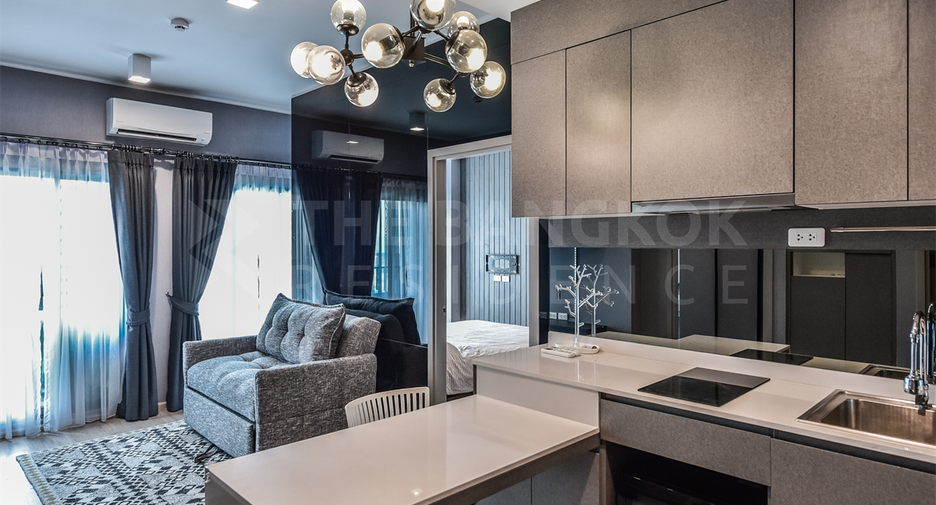 For sale 2 bedrooms condo in Huai Khwang, Bangkok