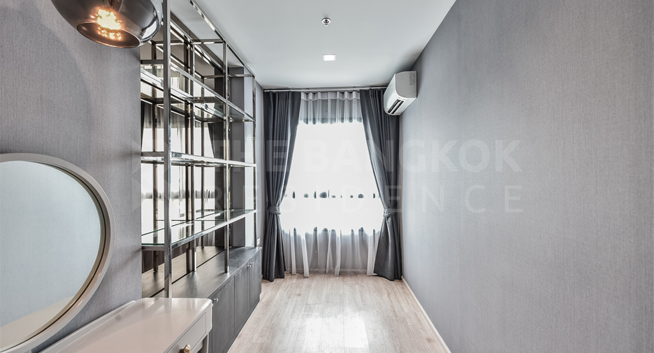 For sale 2 bedrooms condo in Huai Khwang, Bangkok