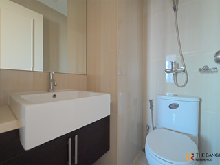 For sale 5 bedrooms condo in Watthana, Bangkok