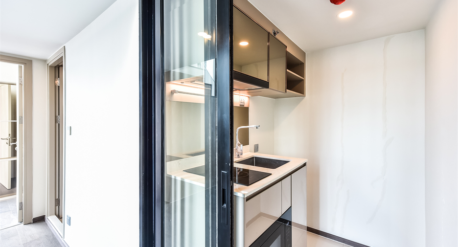 For sale 2 bedrooms condo in Ratchathewi, Bangkok