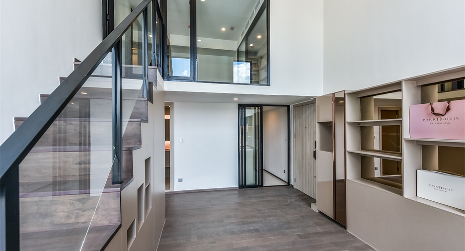 For sale 2 bedrooms condo in Ratchathewi, Bangkok