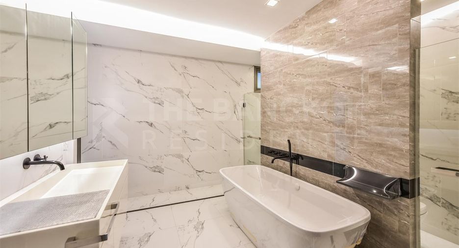 For sale 2 bedrooms condo in Bang Sue, Bangkok