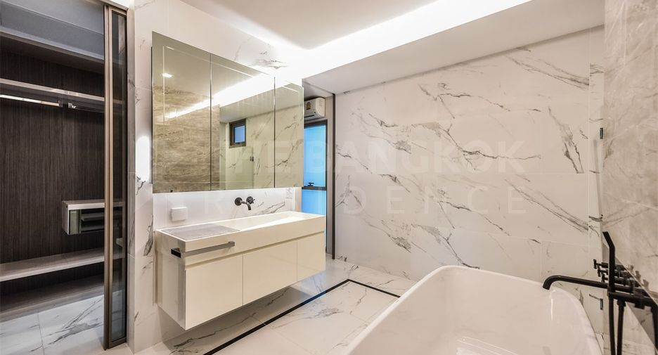For sale 2 bedrooms condo in Bang Sue, Bangkok