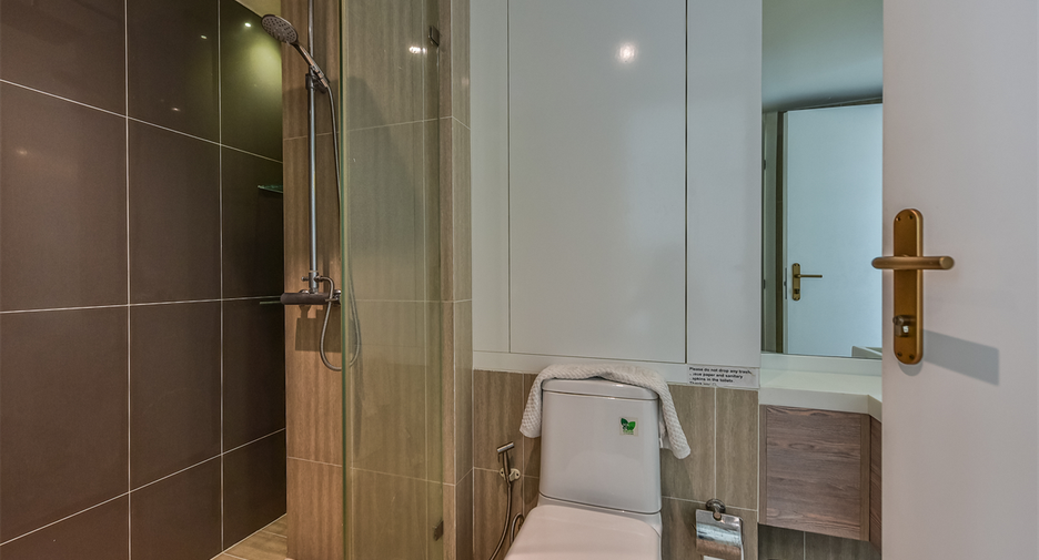 For sale 2 bedrooms condo in Phaya Thai, Bangkok