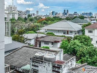 For sale 2 bedrooms condo in Phaya Thai, Bangkok