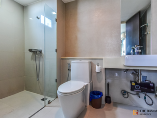 For sale 2 bedrooms condo in Phaya Thai, Bangkok