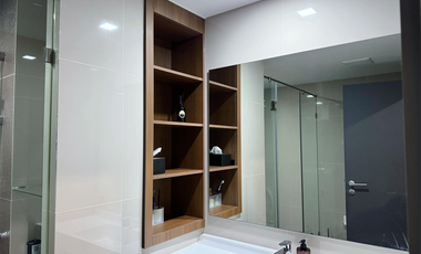 For sale 1 bed condo in Phaya Thai, Bangkok
