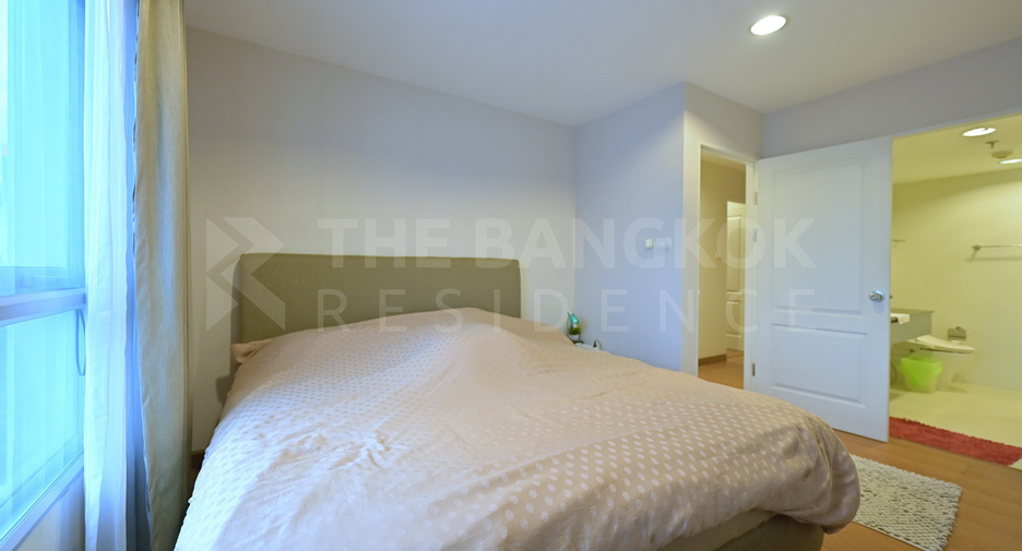À vendre 3 chambres condo à Huai Khwang, Bangkok