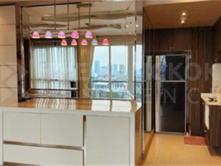 For sale 1 Beds condo in Huai Khwang, Bangkok