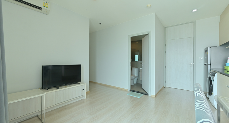 À vendre 2 chambres condo à Huai Khwang, Bangkok