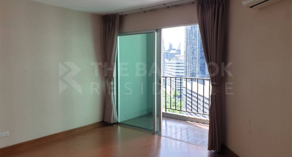 For sale 2 bedrooms condo in Huai Khwang, Bangkok