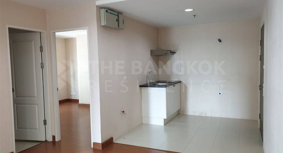 For sale 2 bedrooms condo in Huai Khwang, Bangkok