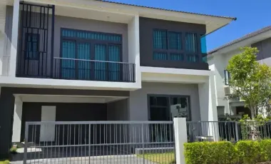 For rent 4 bedrooms house in Mueang Phuket, Phuket