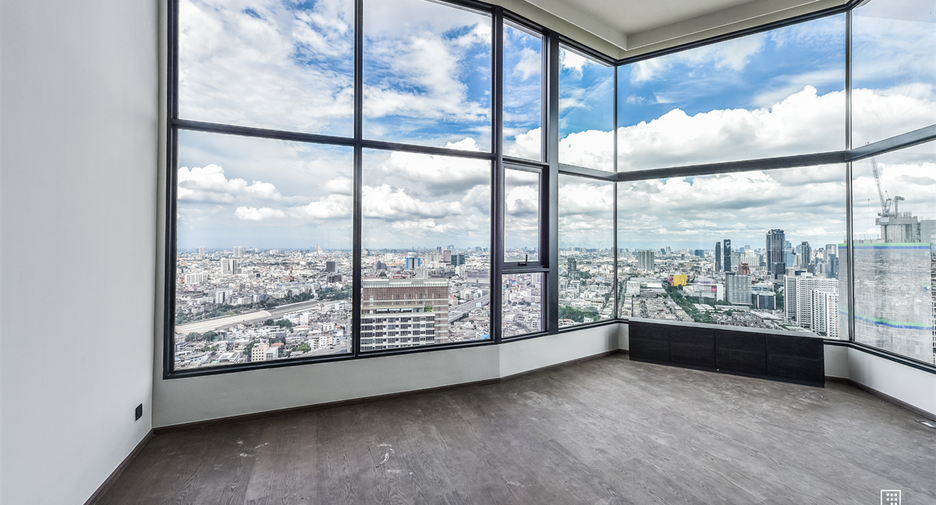 À vendre 2 chambres condo à Bang Rak, Bangkok