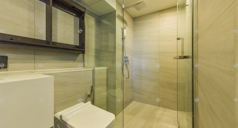 For sale 2 bedrooms condo in Bang Rak, Bangkok