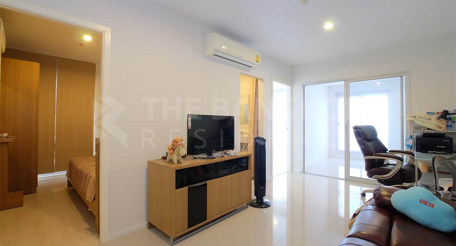 For sale 2 bedrooms condo in Huai Khwang, Bangkok