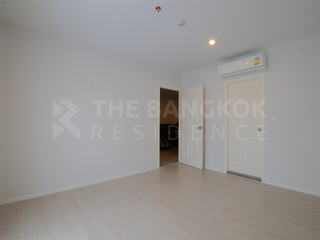For sale 2 bedrooms condo in Huai Khwang, Bangkok