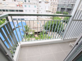 For sale 2 bedrooms condo in Huai Khwang, Bangkok