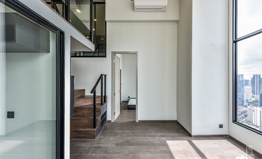 For sale 2 bedrooms condo in Bang Rak, Bangkok