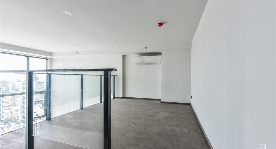 À vendre 2 chambres condo à Bang Rak, Bangkok
